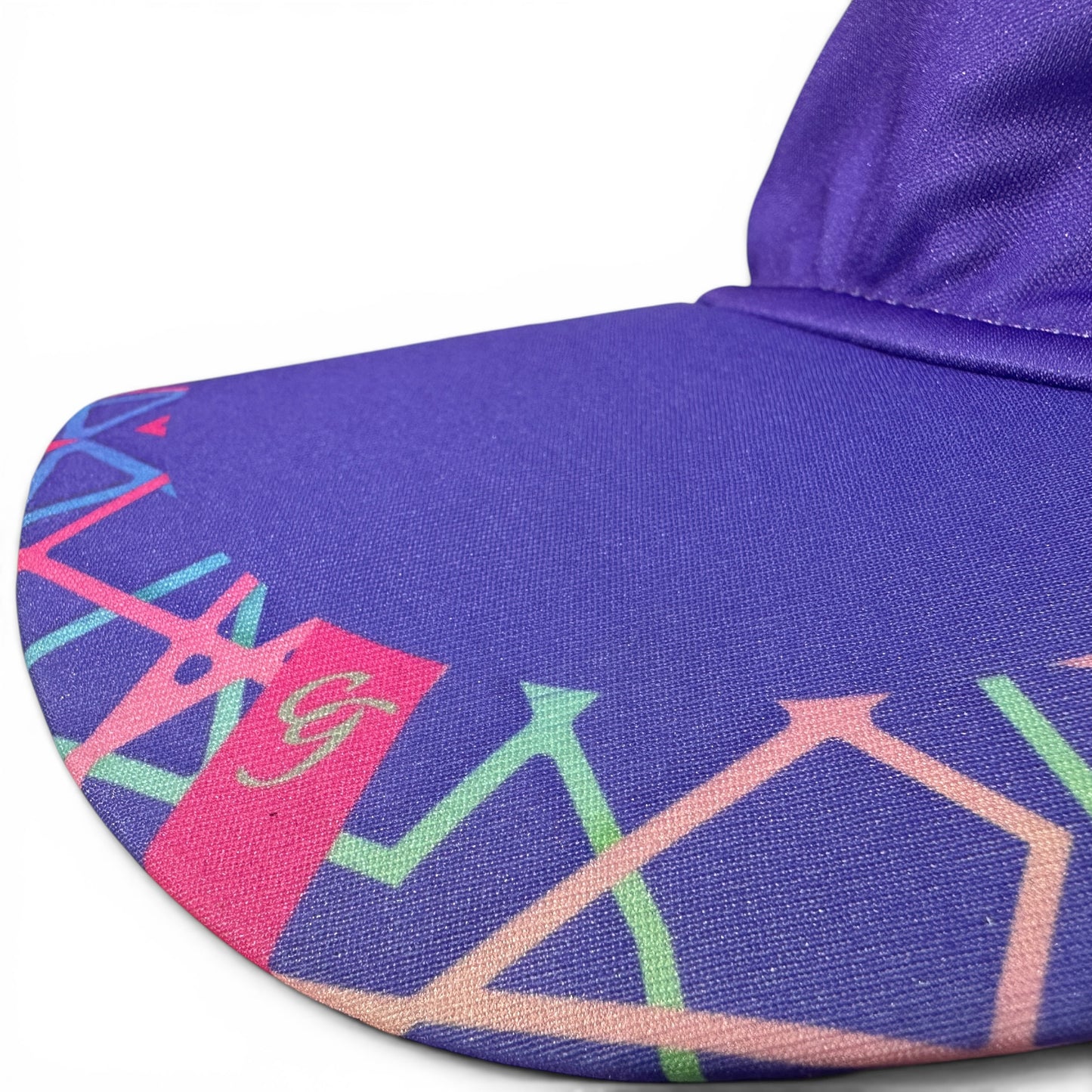 Visera Púrpura — Geometría Neón